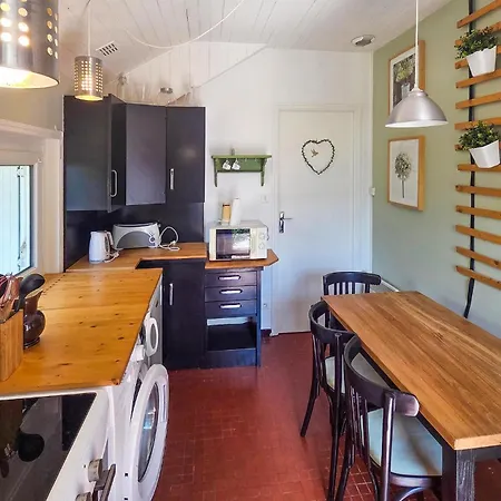1 Bedroom Cozy In Sur Don 펜션